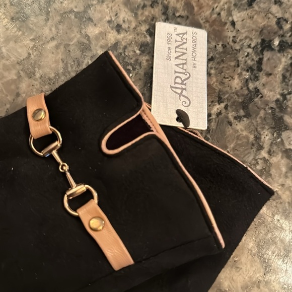 Arianna by Howard’s micro touch gloves NWT - Picture 3 of 5